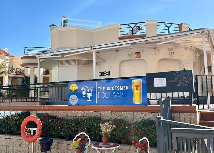 Clara Fanabe Costa Adeje (Tenerife)