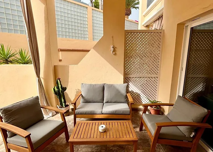 Clara Fañabe * Costa Adeje (Tenerife)