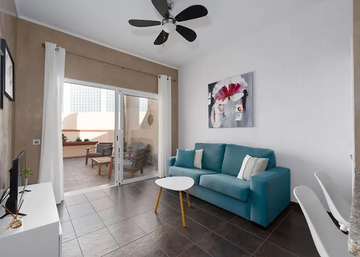 Clara Fañabe Costa Adeje (Tenerife)